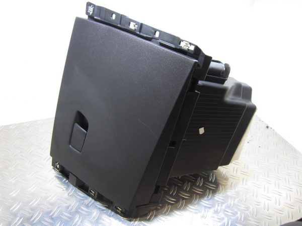 Boite a gants RENAULT CLIO 5 – 681081375R