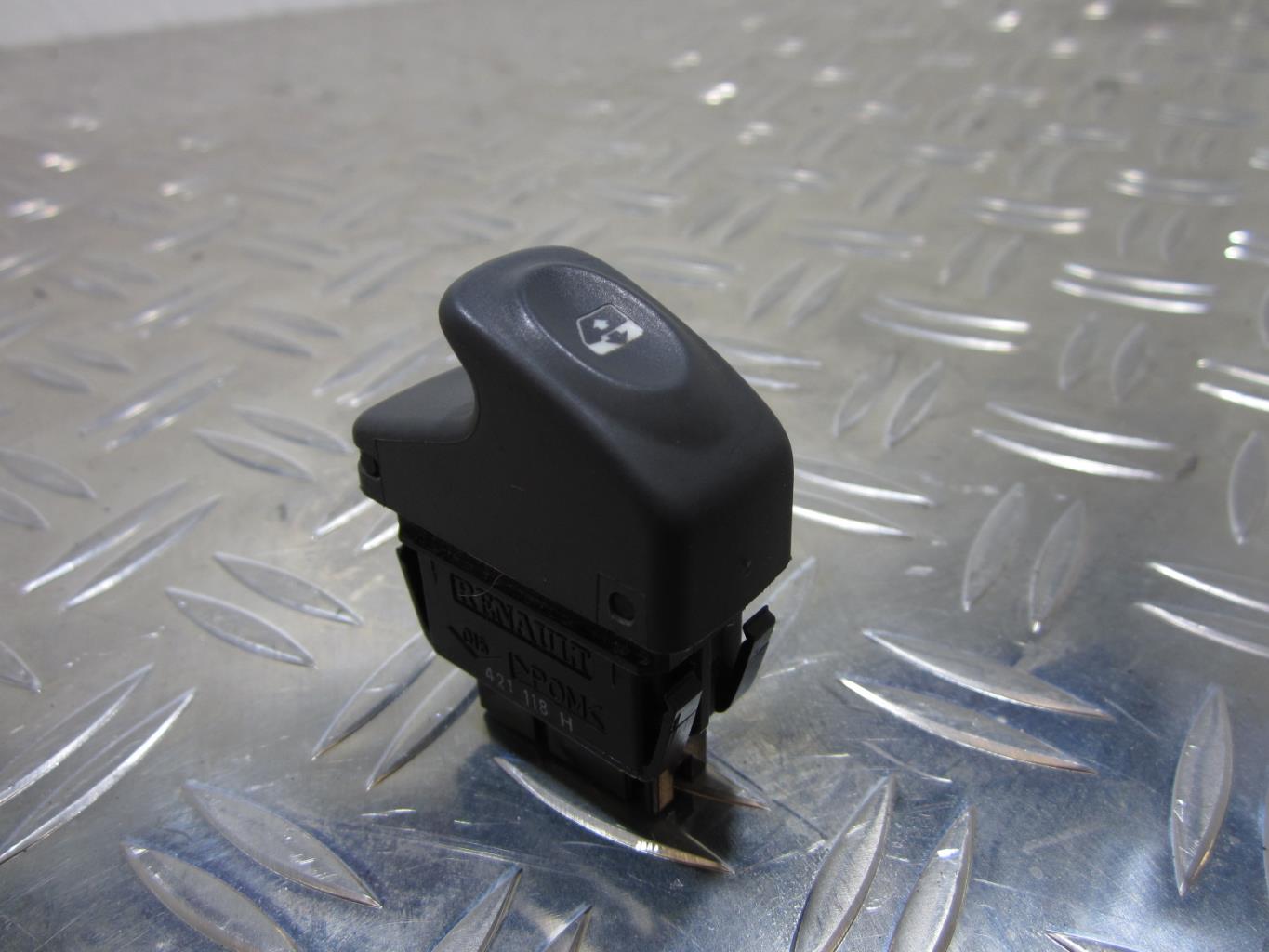 Interrupteur de leve vitre RENAULT CLIO 2 PHASE 1 – 421118H