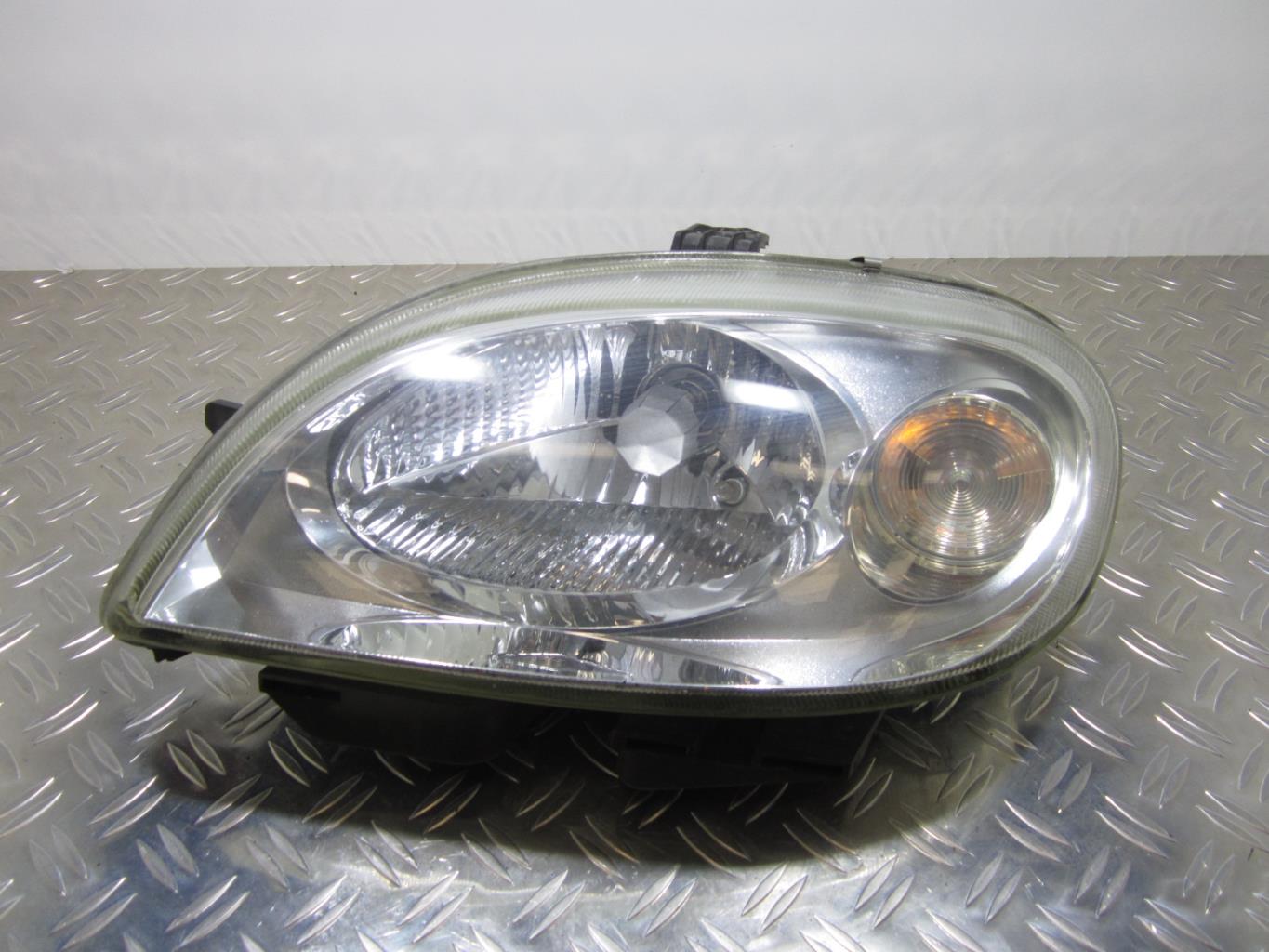 Optique avant principal gauche (feux)(phare) CITOREN SAXO PHASE 1 – 89004405