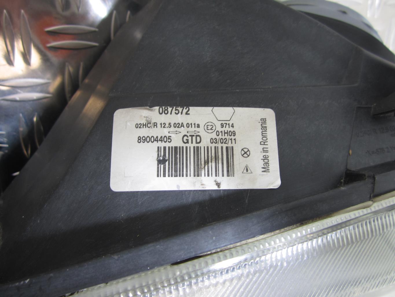 Optique avant principal gauche (feux)(phare) CITOREN SAXO PHASE 1 – 89004405
