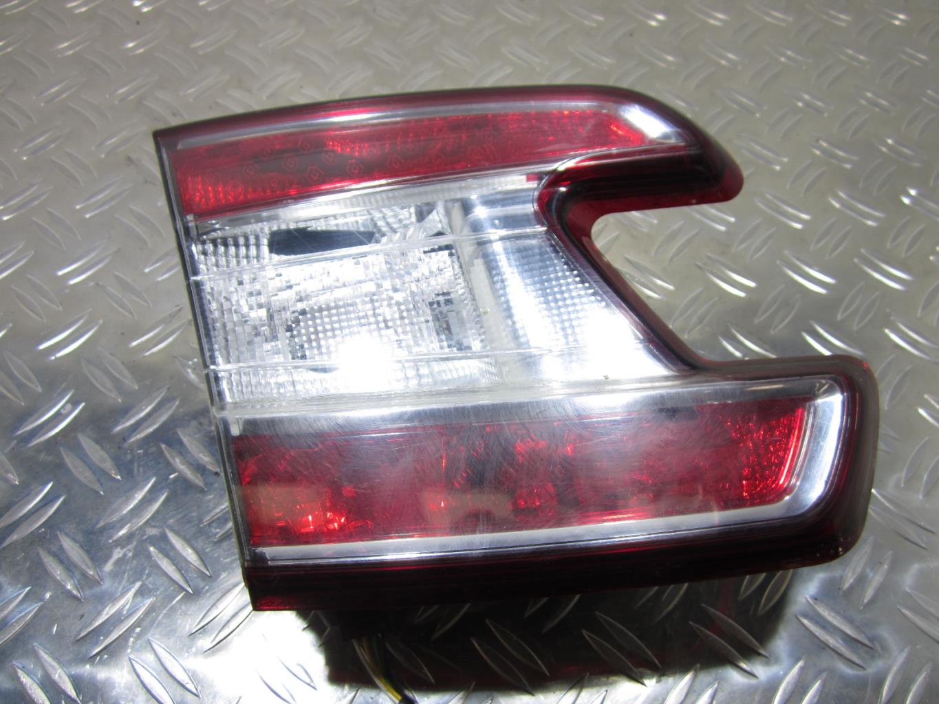 Feu arriere secondaire gauche (feux) RENAULT MEGANE 3 PHASE 1 – 265550028r