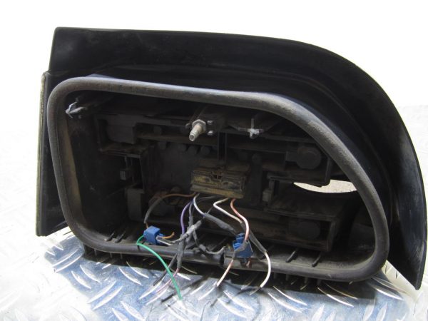 Feu arriere principal droit (feux) RENAULT CLIO 1 PHASE 2 – 7700827552