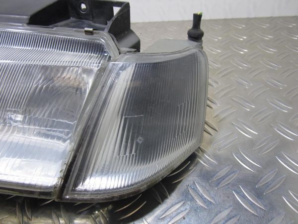 Optique avant principal gauche (feux)(phare) CITROEN XANTIA PHASE 1 – 88205035