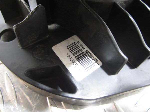 Treuil de roue de secours RENAULT CLIO 3 PHASE 1 – 8200601401