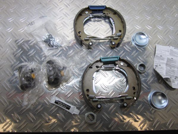 Kit de freins arriere PEUGEOT/CITROEN 106/AX/Saxo – oek210