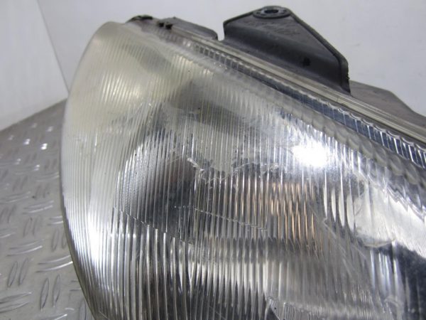 Optique avant principal droit (feux)(phare) PEUGEOT 206 PHASE 1 – 9640559480 / 89005131