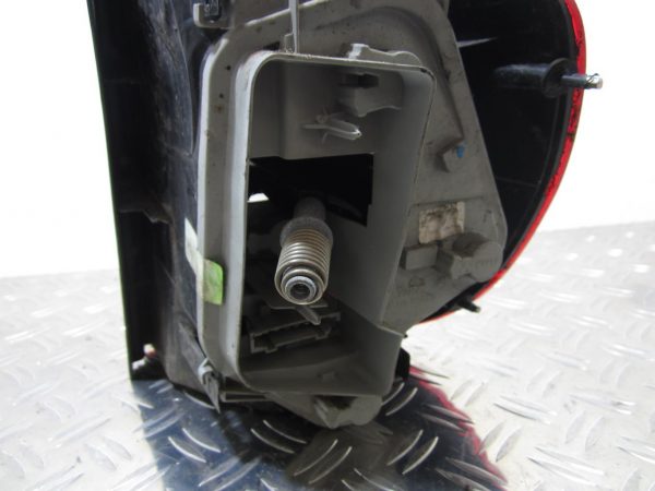 Feu arriere principal gauche (feux) VOLKSWAGEN FOX – 5Z0945111