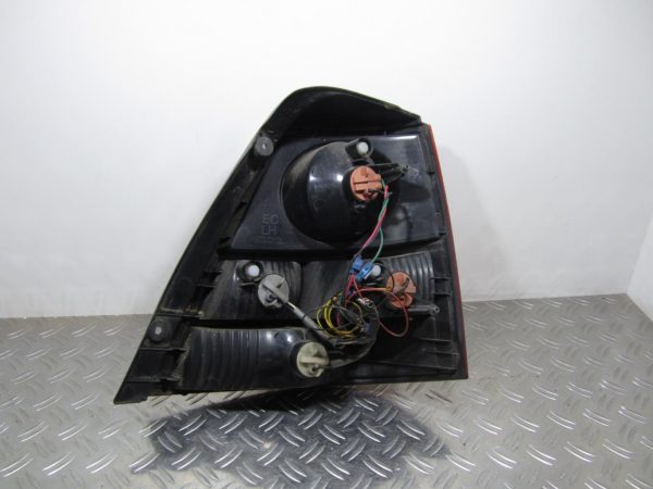 Feu arriere principal gauche (feux) KIA SORENTO 1 PHASE 1 – 924013E010