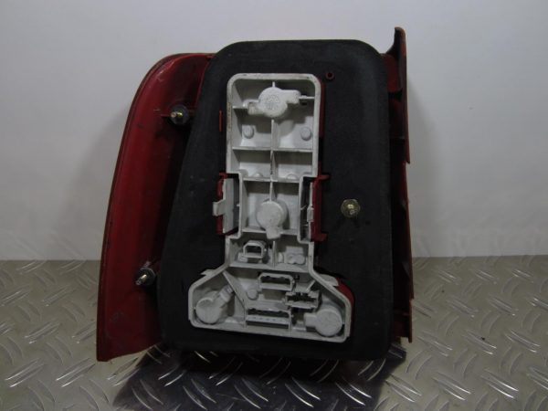 Feu arriere principal droit (feux) VOLKSWAGEN PASSAT 5 – 3B5945096F