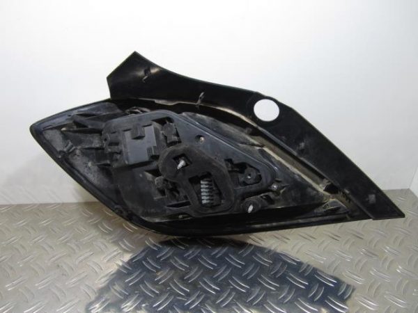 Feu arriere principal droit (feux) OPEL ASTRA H PHASE 1 – 342691834 / 24451837