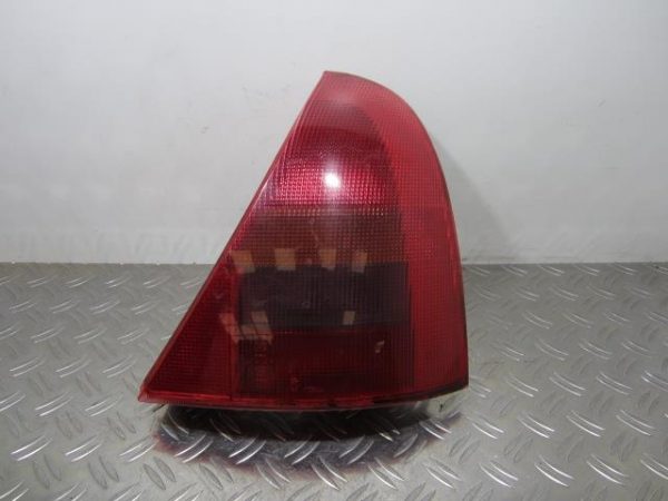 Feu arriere principal droit (feux) RENAULT CLIO 2 PHASE 1 – 7700410518