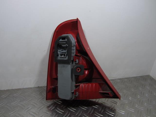 Feu arriere principal droit (feux) RENAULT CLIO 2 PHASE 2 – 8200071414