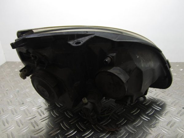 Optique avant principal gauche (feux)(phare) RENAULT CLIO 2 PHASE 2 – 7701057654