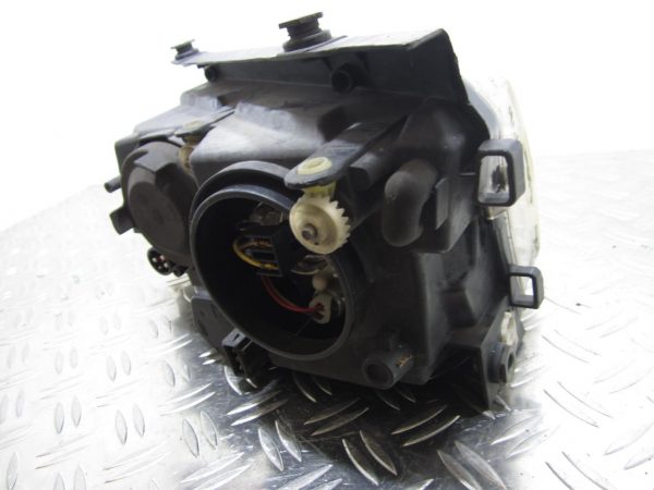 Optique avant principal droit (feux)(phare) VOLKSWAGEN PASSAT B4 – 3B0941018R