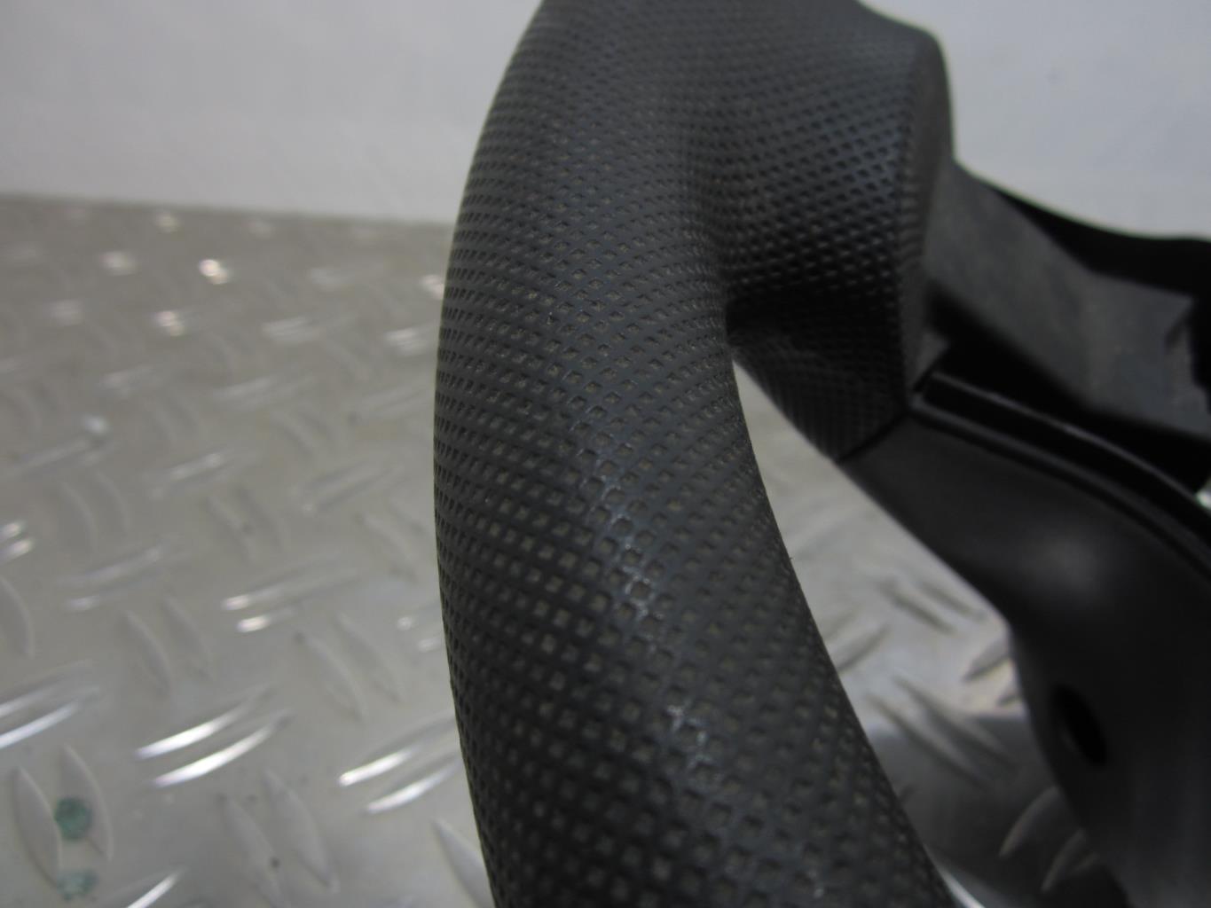 Volant PEUGEOT 107 PHASE 3 – 33335761