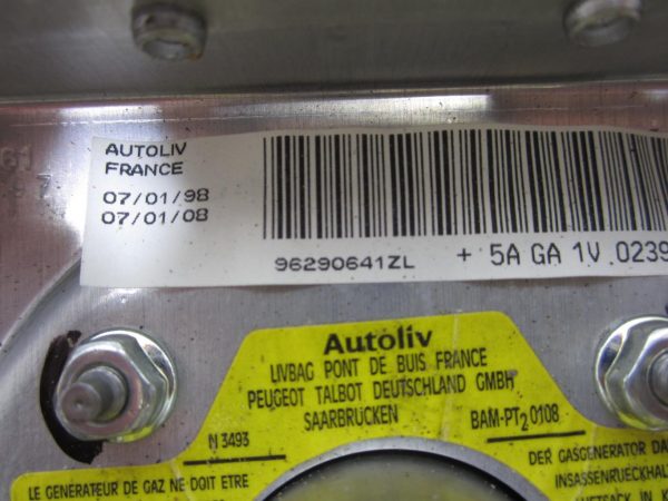 Air bag conducteur PEUGEOT 406 PHASE 1 – 96290641ZL