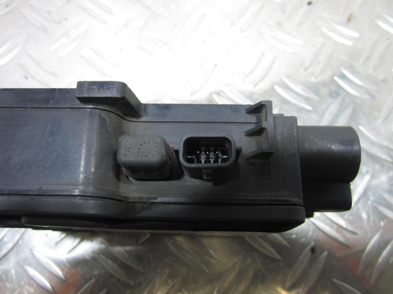 Boitier servitude moteur (BSM) RENAULT LAGUNA 3 PHASE 1 – 243800002r