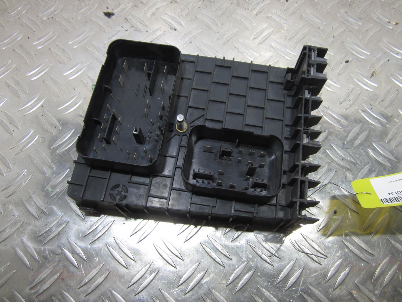 Boitier servitude moteur (BSM) VOLKSWAGEN GOLF 5 – 1k0937124