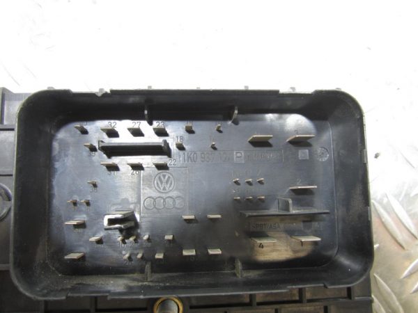 Boitier servitude moteur (BSM) VOLKSWAGEN GOLF 5 – 1k0937124