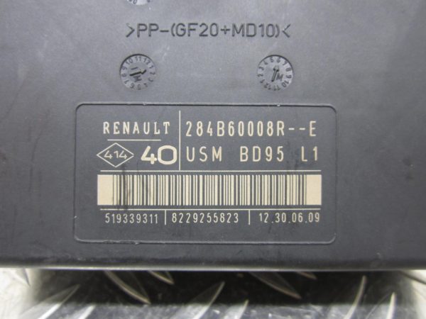 Boitier USM RENAULT MEGANE 3 PHASE 1 – 284B60008R / 284B60008RE / 519339311