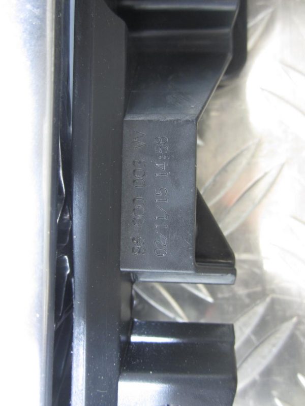 Poignee interieur avant gauche PEUGEOT 308 2 PHASE 1 – 98000003VV