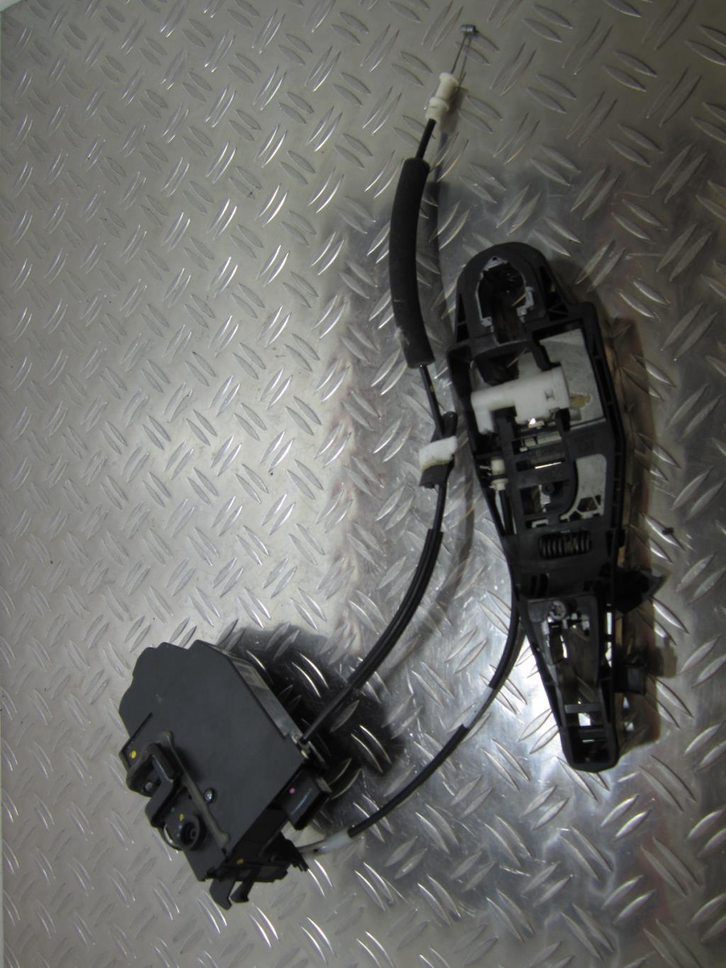 Serrure avant gauche PEUGEOT 308 2 PHASE 1 – 9810309480