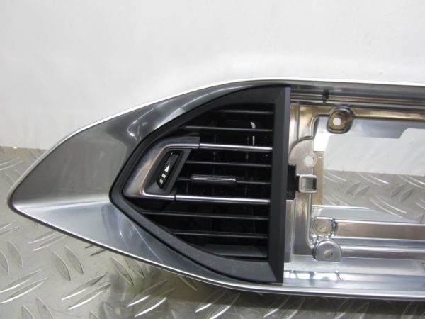 Aerateur tableau de bord PEUGEOT 308 2 PHASE 1 – 98075499VV / 96782701 / 96782700