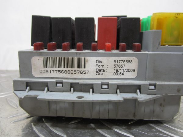 Boitier fusible FIAT BRAVO 2 – 51775688
