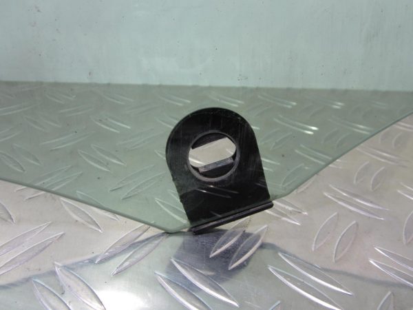 Vitre avant droit PEUGEOT 308 2 PHASE 1 – 43R000929