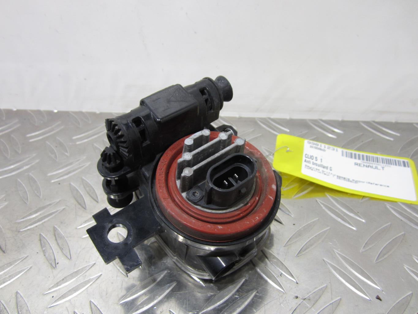 Anti brouillard gauche (feux) RENAULT CLIO 5 – 2615508c2r