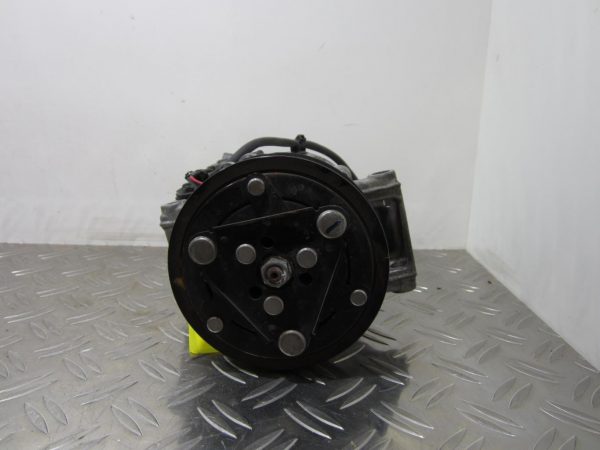 Compresseur clim RENAULT CLIO 5 – 926002888r