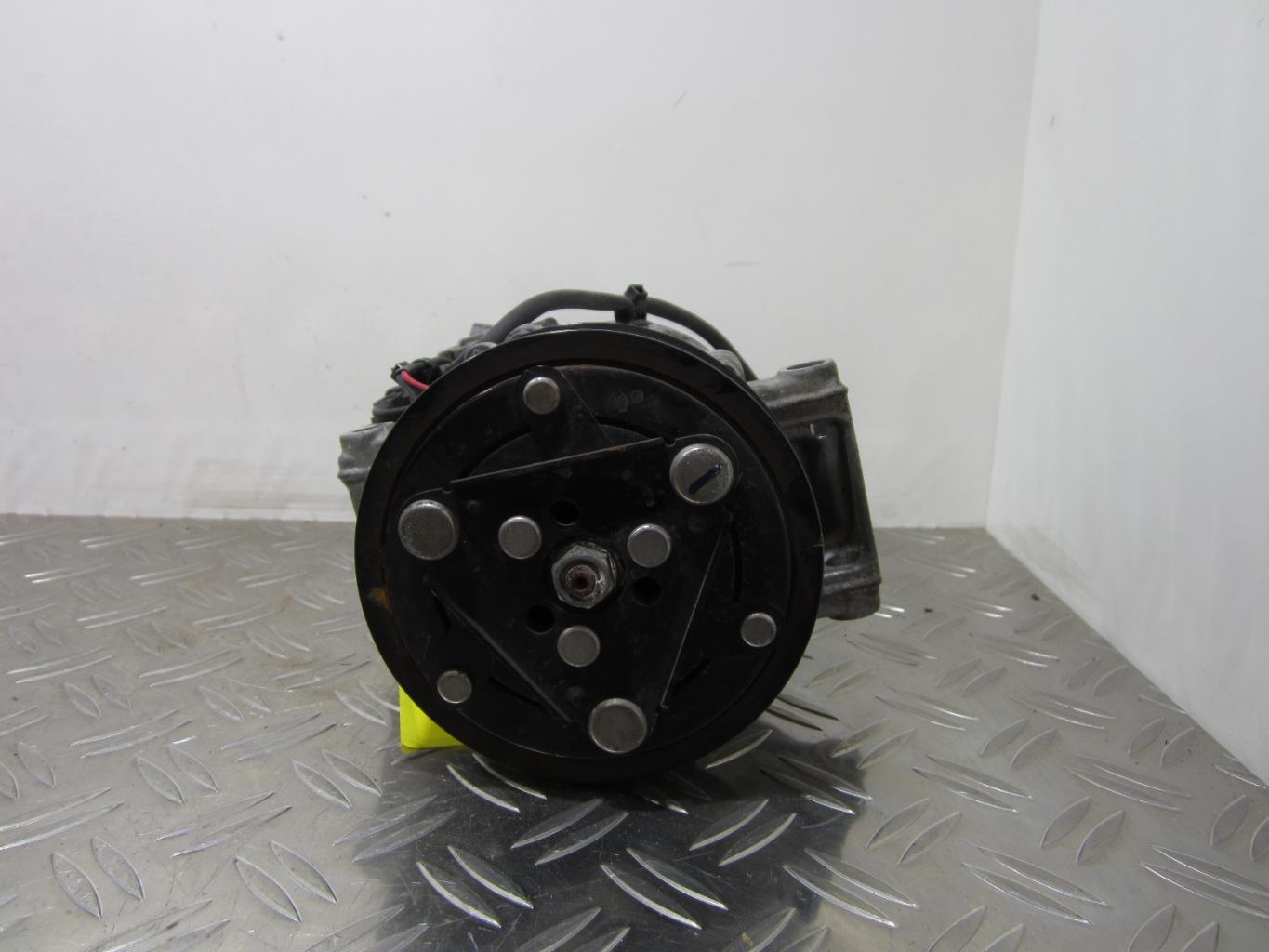 Compresseur clim RENAULT CLIO 5 – 926002888r