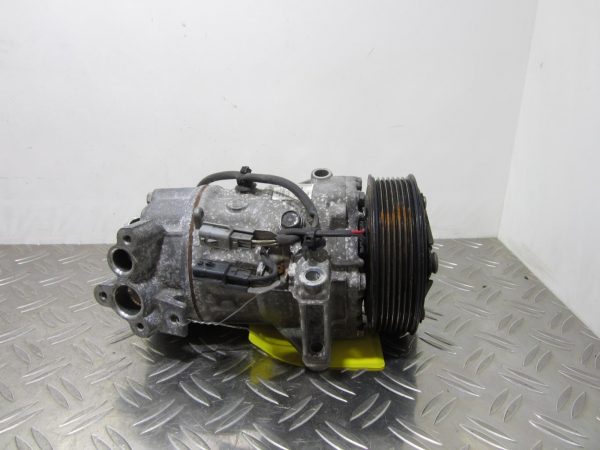 Compresseur clim RENAULT CLIO 5 – 926002888r