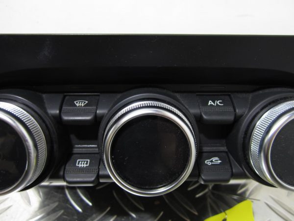 Commande chauffage RENAULT CLIO 5 – 275100936r