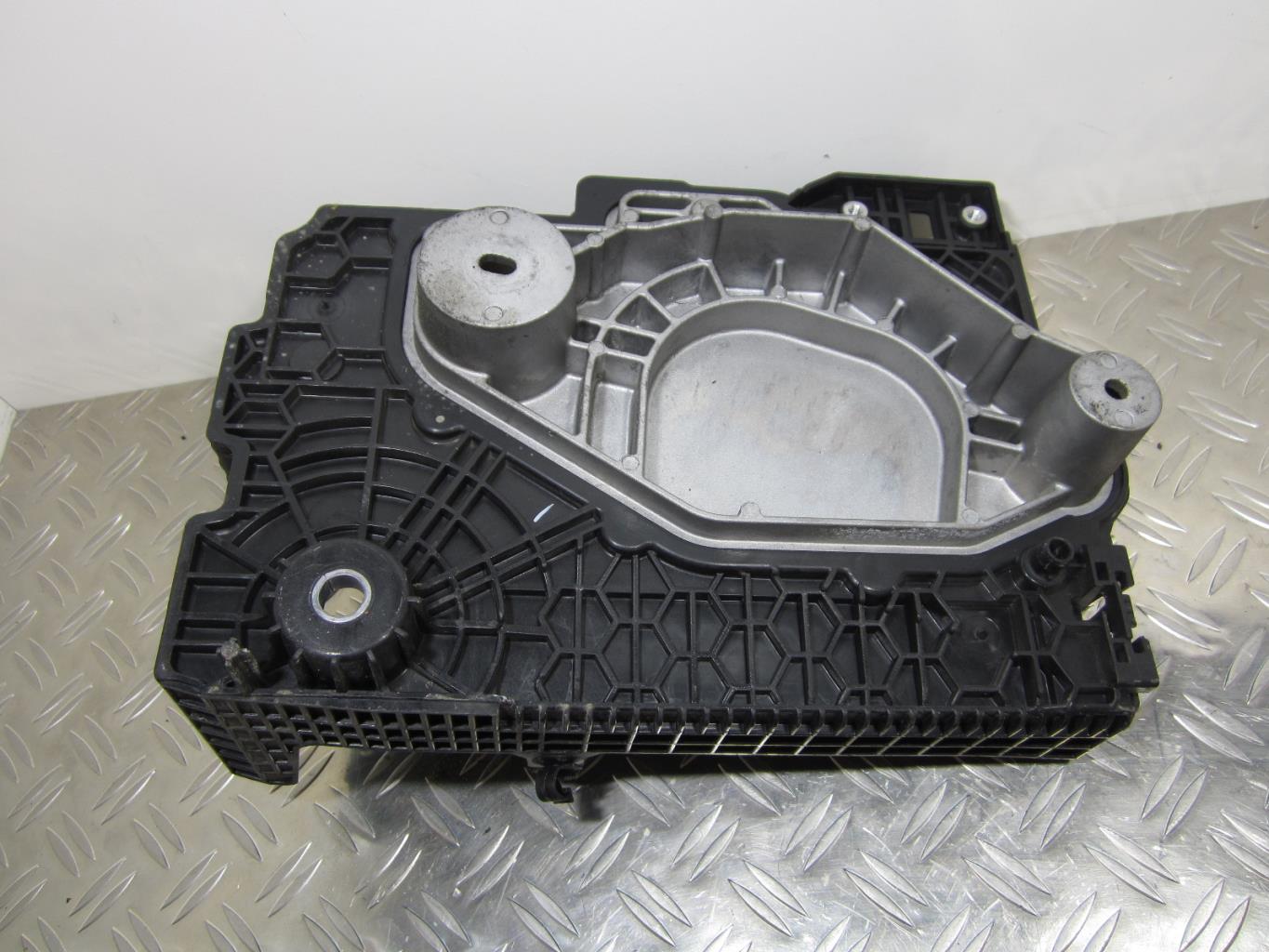 Coffre à batterie RENAULT CLIO 5 – p1019156a