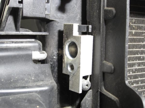 BLOC REFROIDISSEMENT RENAULT CLIIO 5 – 14496668R / 214106666r / ca2129 / 214815462r