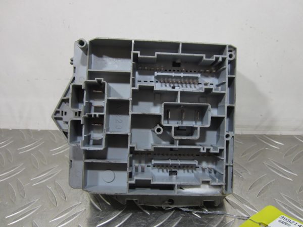 Porte fusible FIAT PUNTO 2 PHASE 1 – 46835591