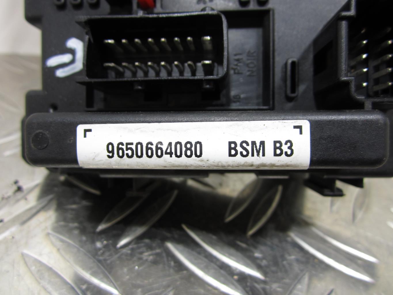 Boitier servitude moteur (BSM) PEUGEOT 206 PHASE 2 – 9650664080
