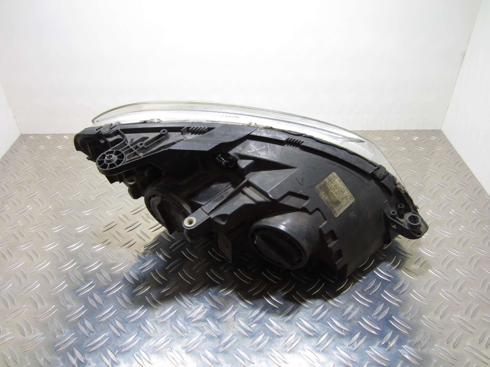 Optique avant principal gauche (feux)(phare) MERCEDES CLASSE C 204 PHASE 1 – A2048208561