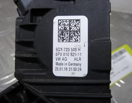 Potentiometre de pedale de gaz d’accelerateur VOLKSWAGEN GOLF 7 PHASE 1 – 5Q1723503H / 6PV01062111