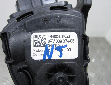 Potentiometre de pedale de gaz d’accelerateur SUZUKI SWIFT 3 – 4940051K50 / 6PV00907403