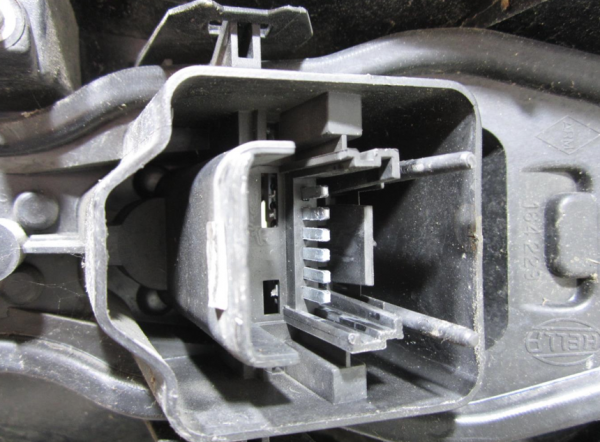 Feu arriere principal droit (feux) RENAULT SCENIC 2 PHASE 1 – 2sk0094670250