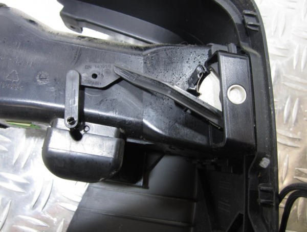 Aerateur tableau de bord avant droit MERCEDES SPRINTER 2 PHASE 1 – a9068300554
