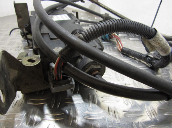 Bloc electrique de frein a main RENAULT GRAND ESPACE 4 PHASE 2 – 8200254519