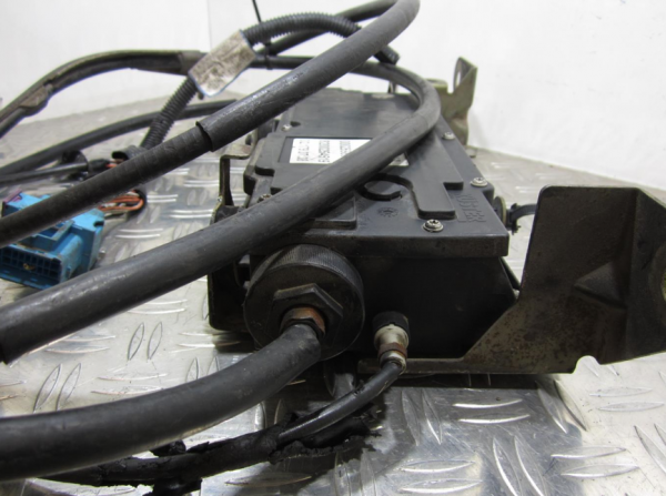 Bloc electrique de frein a main RENAULT GRAND ESPACE 4 PHASE 2 – 8200254519
