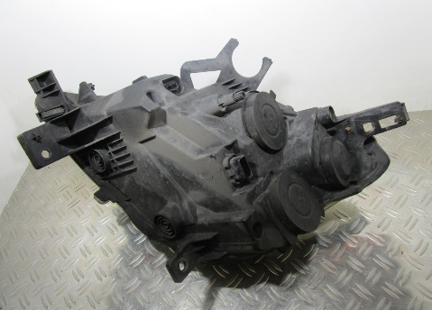 Optique avant principal droit (feux)(phare) PEUGEOT PARTNER 2 – 9682829280