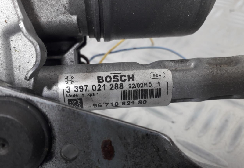 Moteur essuie glace avant gauche PEUGEOT 5008 1 PHASE 1 – 9671062180