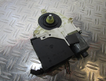 Moteur leve vitre avant gauche AUDI A3 2 – s006060013d