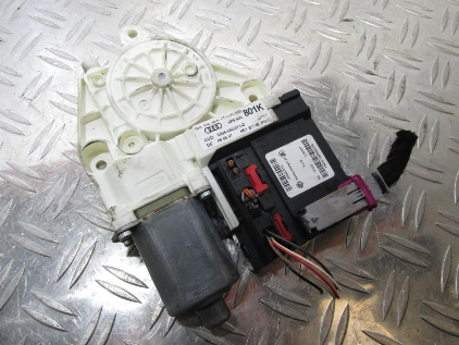 Moteur leve vitre avant gauche AUDI A3 2 – s006060013d