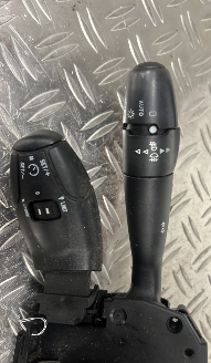 Com (Bloc Contacteur Tournant+Commodo Essuie Glace+Commodo Phare) PEUGEOT 308 1 PHASE 1 – 96640440xt